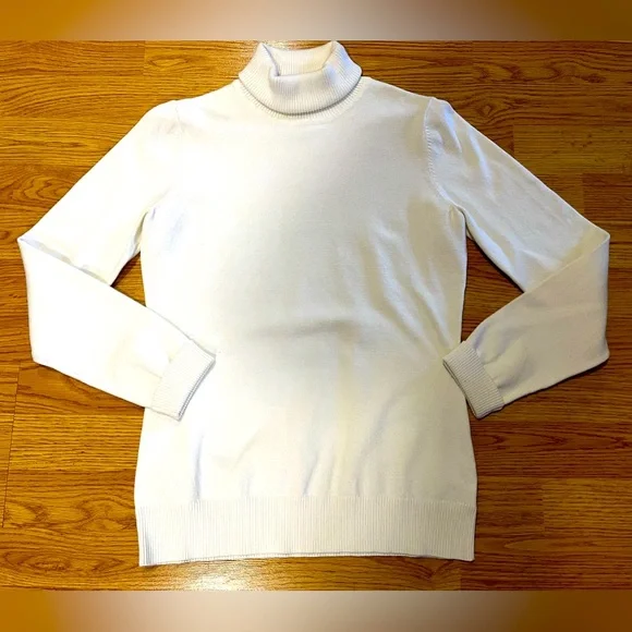 Eddie Bauer Basic Ivory Turtleneck Sweater - Picture 1 of 5